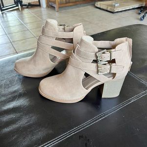 Soda Scribe cut-out Ankle Bootie
